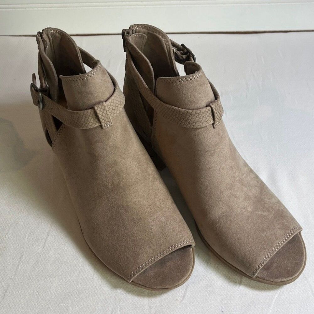 Arizona Open Toe Taupe Suede Women’s Booties Adj Straps Zipper  2” Heel Size 9
